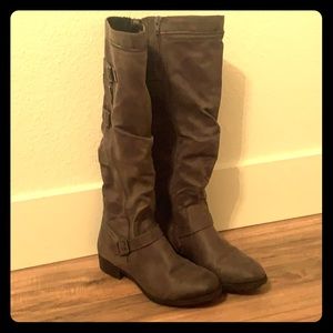 Women’s Grey Boots